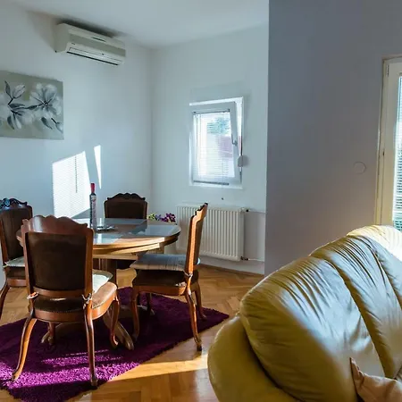 Apartment Zara * Задар