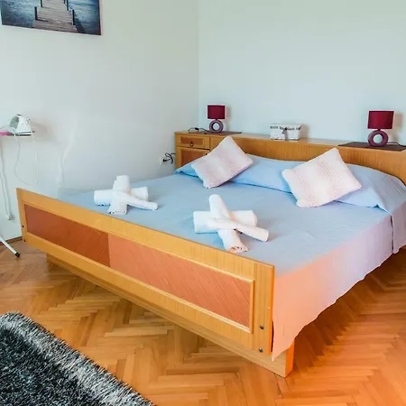 Apartment Zara Апартаменты *